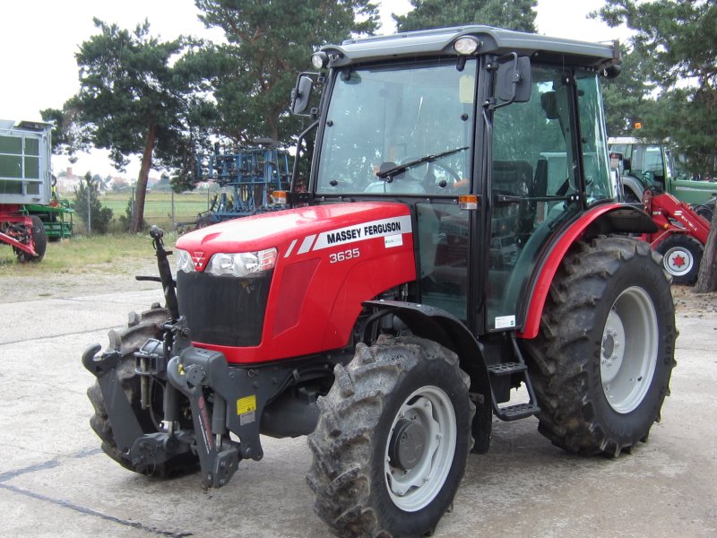 Gebrauchte Traktoren Und Landmaschinen Die Baywa Boerse Gebrauchtmaschine Massey Ferguson