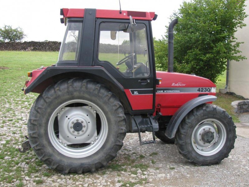 Case IH 4230 Traktor Gebrauchte Traktoren und Landmaschinen Die